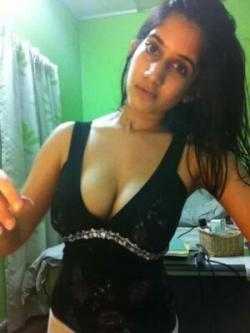 Vanitha - Indian escort in Chennai photo 1 of 1
