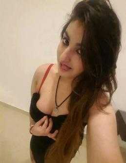 Yuvika - Indian escort in Mumbai photo 1 of 1