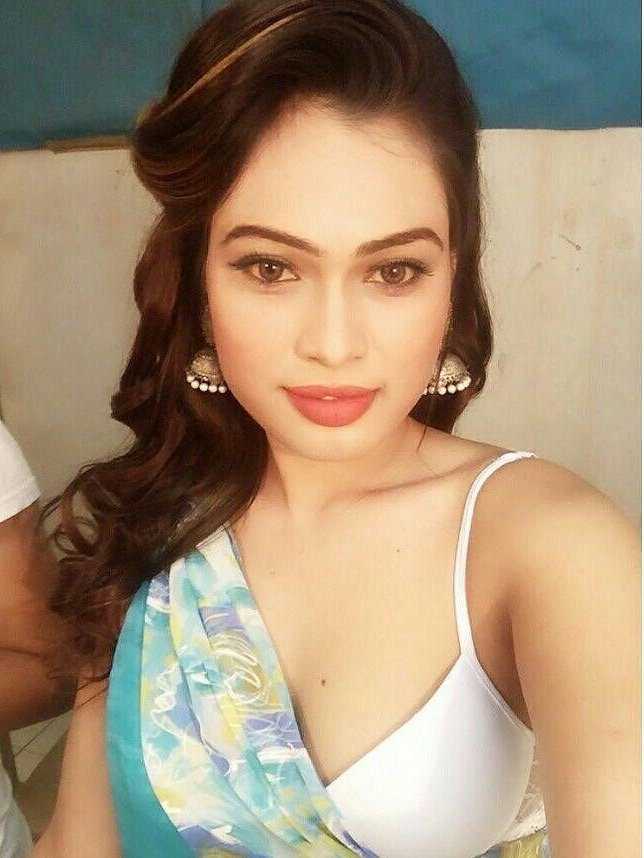 Ola - Indian escort in Delhi photo 1 of 1