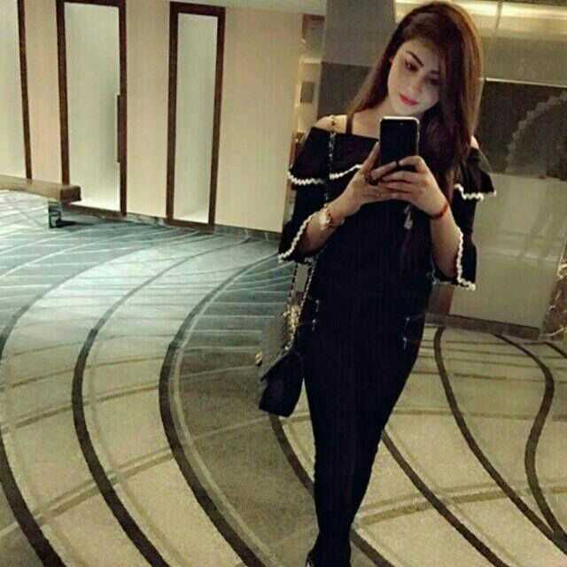 Ruhi Delhi escort services 