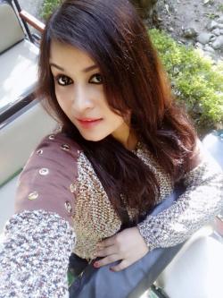  - Asian escort in Surat photo 1 of 3