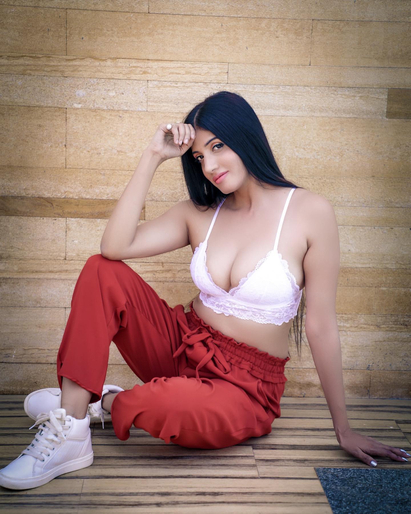 Neha - Asian escort in Lajpat Nagar photo 1 of 1