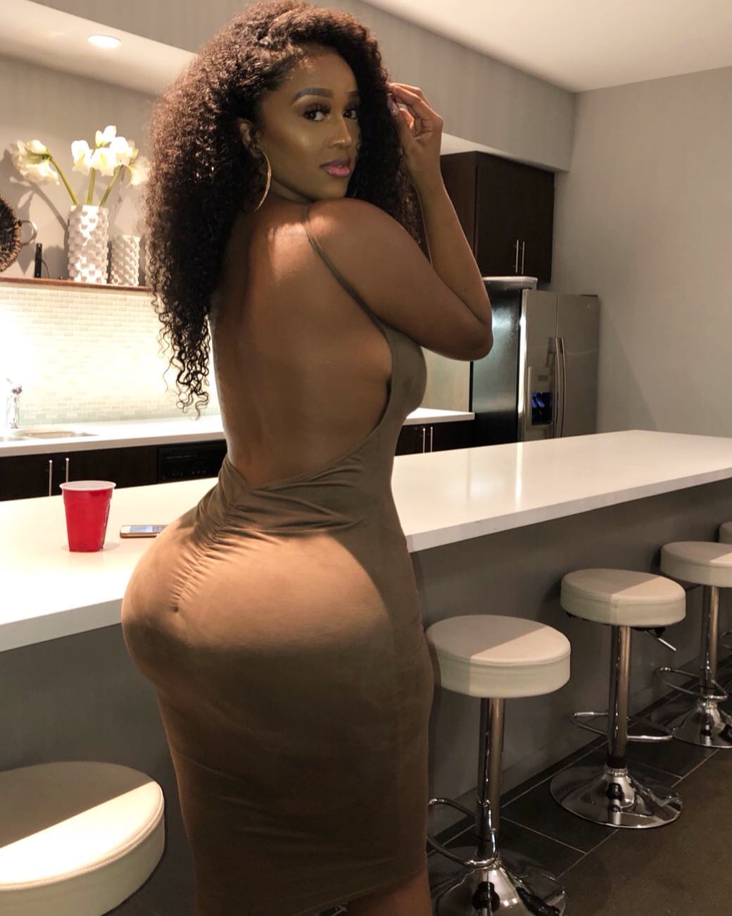 Mary - Mixed escort in Dubai photo 1 of 4