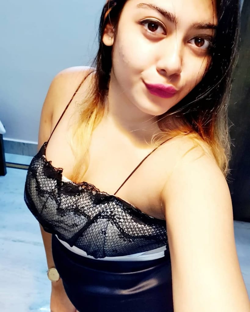 Ruhi - Asian escort in Gulbarga photo 1 of 1