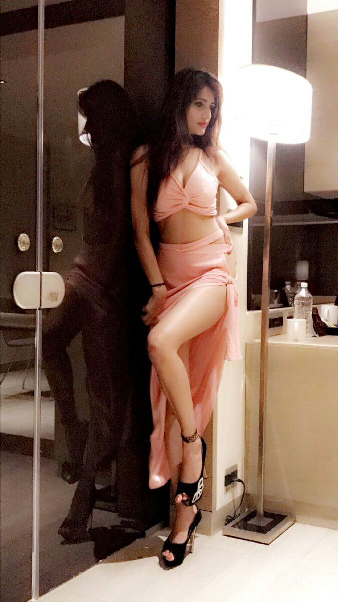 Jiya - Asian escort in Thane photo 1 of 1