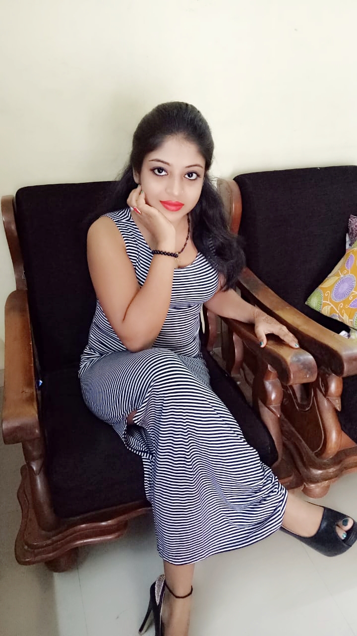 Navya - Indian escort in Navi Mumbai photo 1 of 1