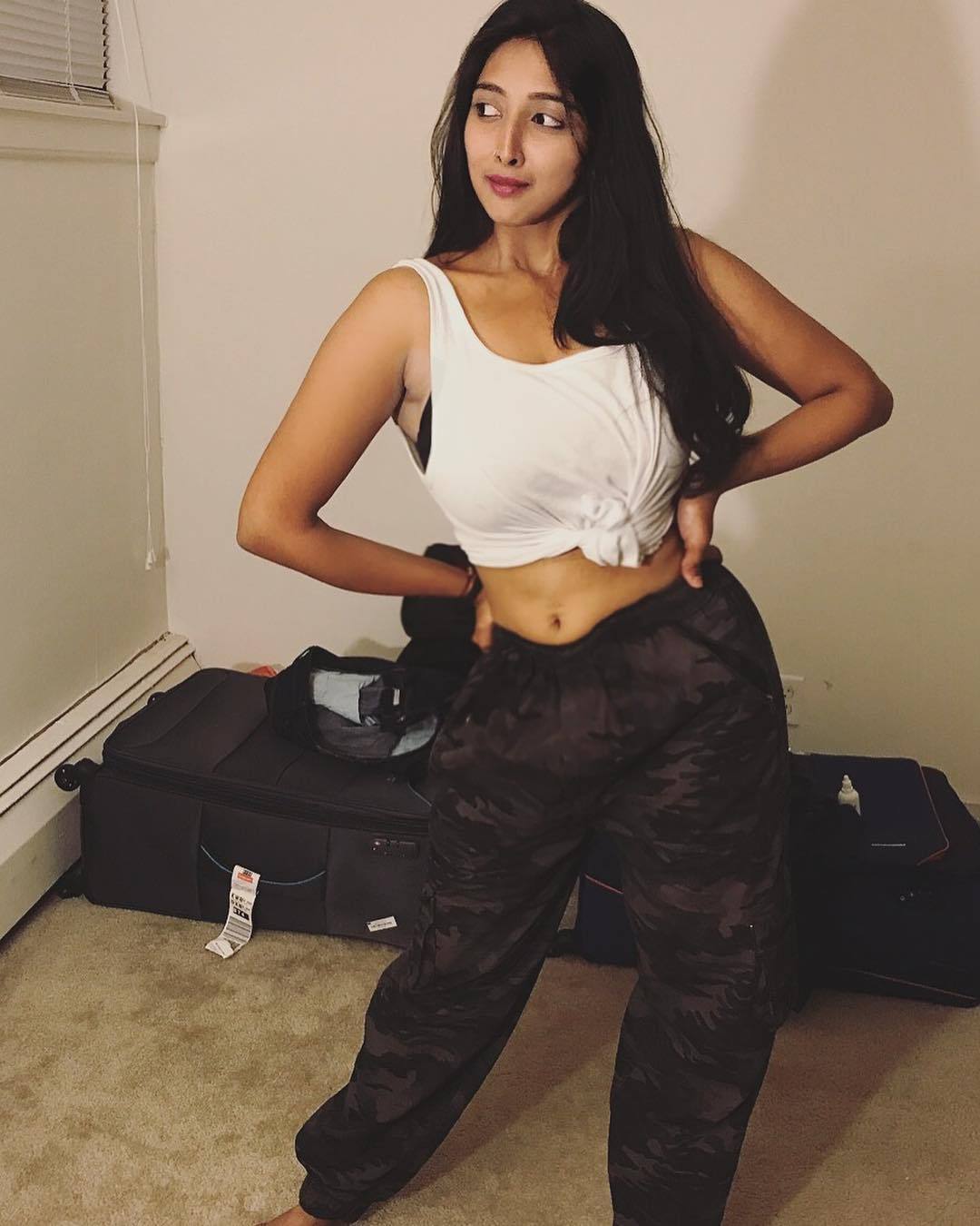 Sarika - Asian escort in Jabalpur photo 1 of 1