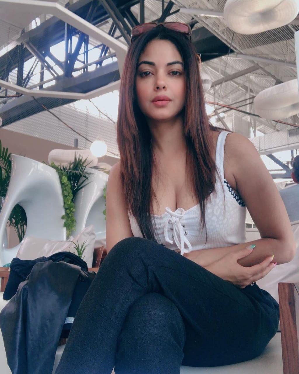 Preety - Indian escort in Navi Mumbai photo 1 of 1