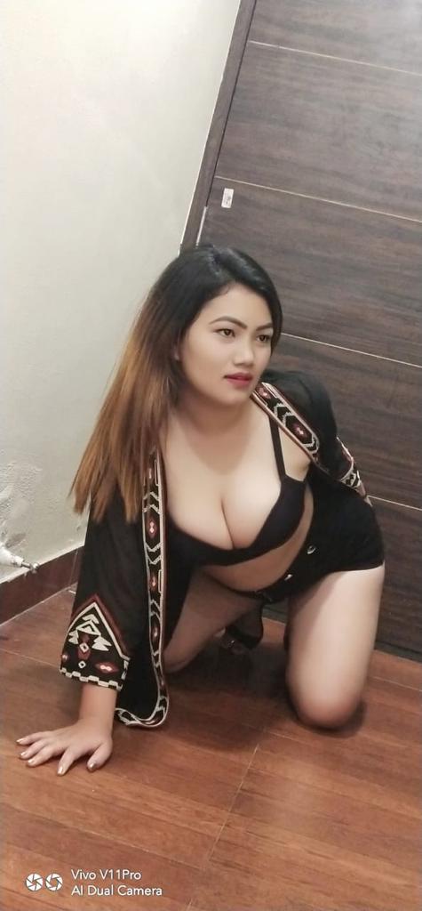 Siyaa - Asian escort in Navi Mumbai photo 1 of 1