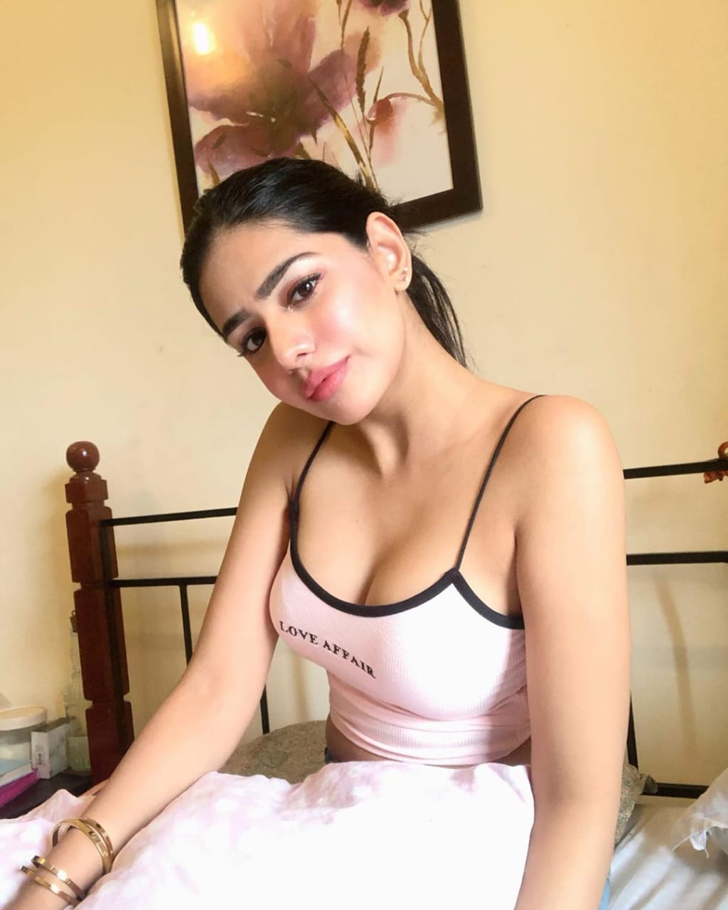 DIYA - Indian escort in Navi Mumbai photo 1 of 1