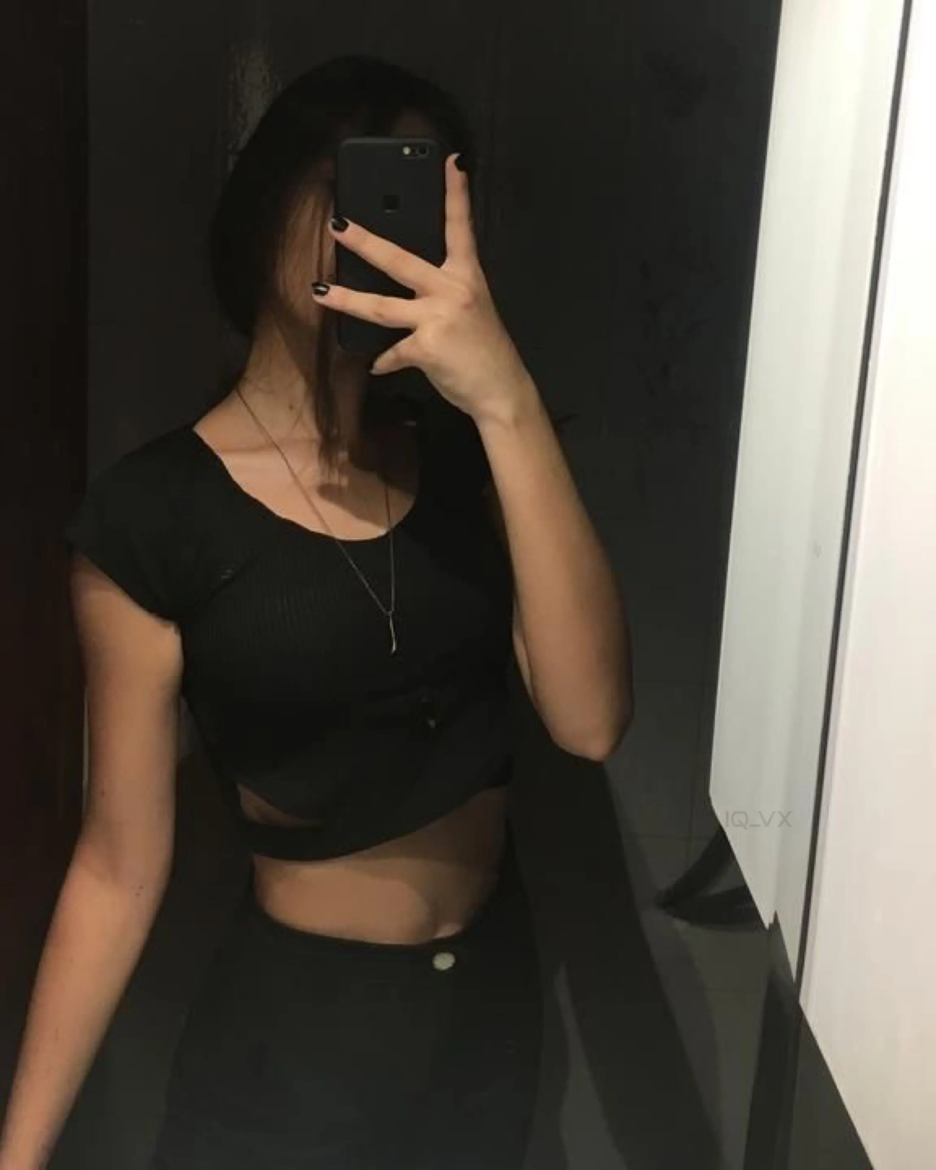 Get High Profile Call Girl at your Hotel Room