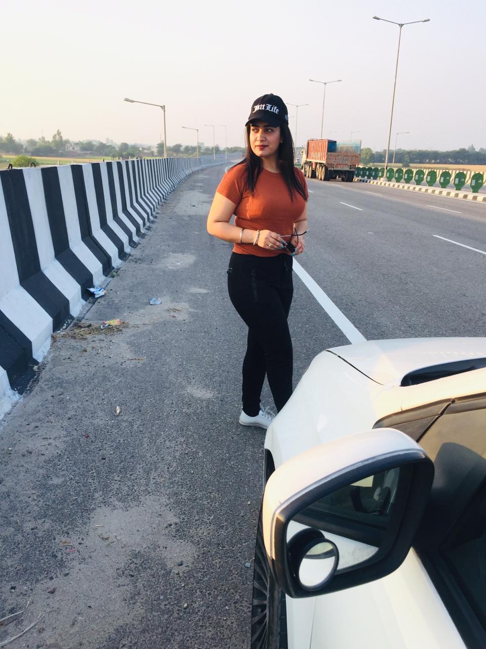 NATASHA - Indian escort in Phase 5 photo 1 of 1