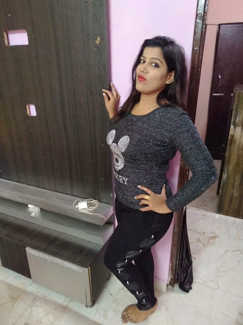 Soniya - Indian escort in Zirakpur photo 1 of 1