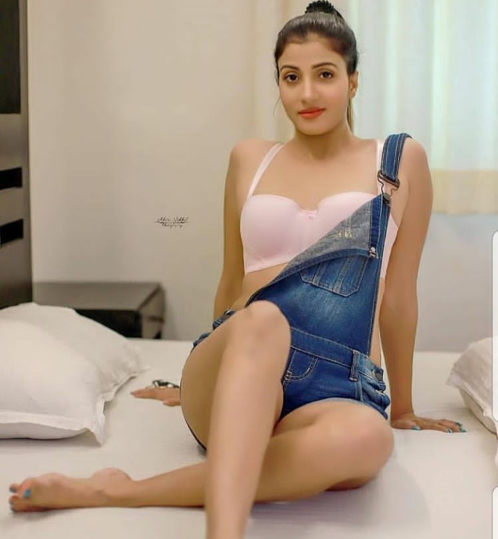 Riya Singh Ballabhgarh Call Girl