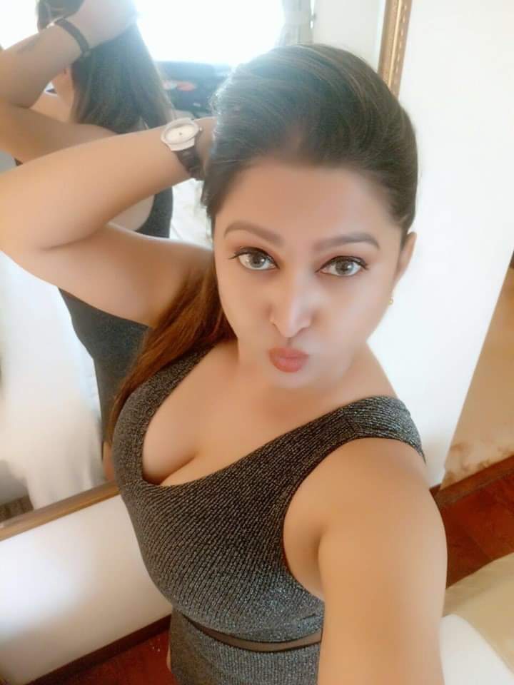 Riya - Indian escort in Harinathpuram photo 1 of 1