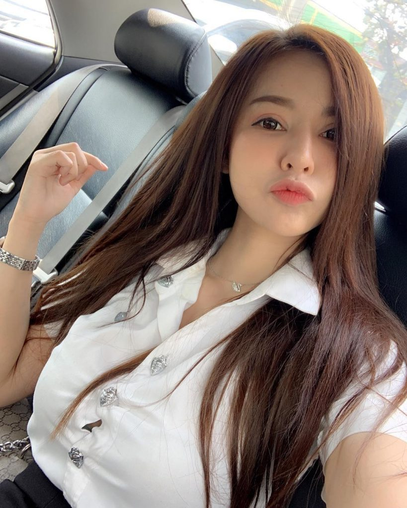 Pirtee - Asian escort in Delhi photo 1 of 1