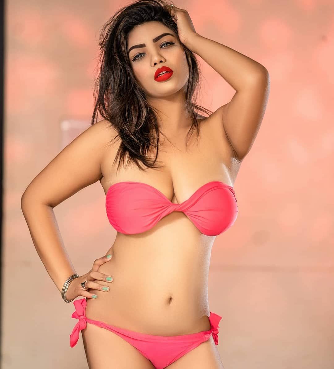 Juhi - Indian escort in Delhi photo 1 of 1