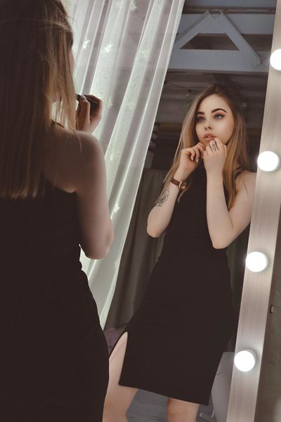 Genuine girls and model available for Outcall