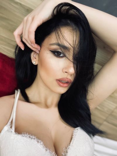 Shivani - Indian escort in Zirakpur photo 1 of 2