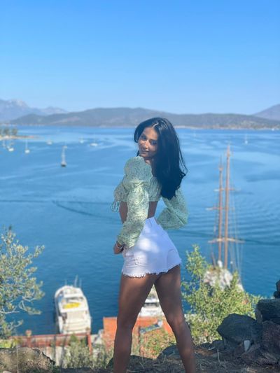 Maya friendship and Dating Escort Girls