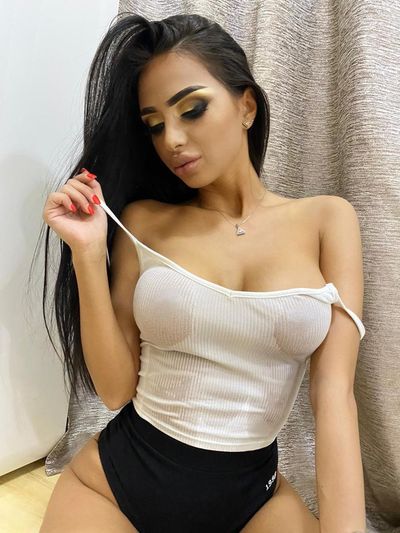 Reena - Asian escort in Majnu Ka Tilla photo 1 of 4