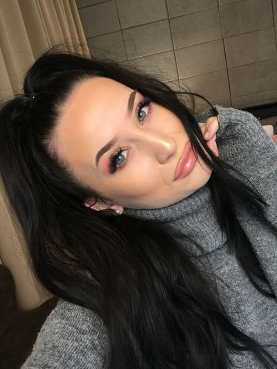 Barshaa gorgeous VIP brunette for top treatment.
