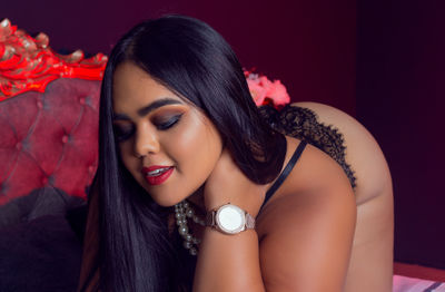 Pratigya, Independent Escort services 