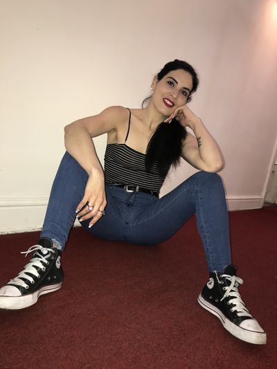 Glamorous, Shivani sex call girls
