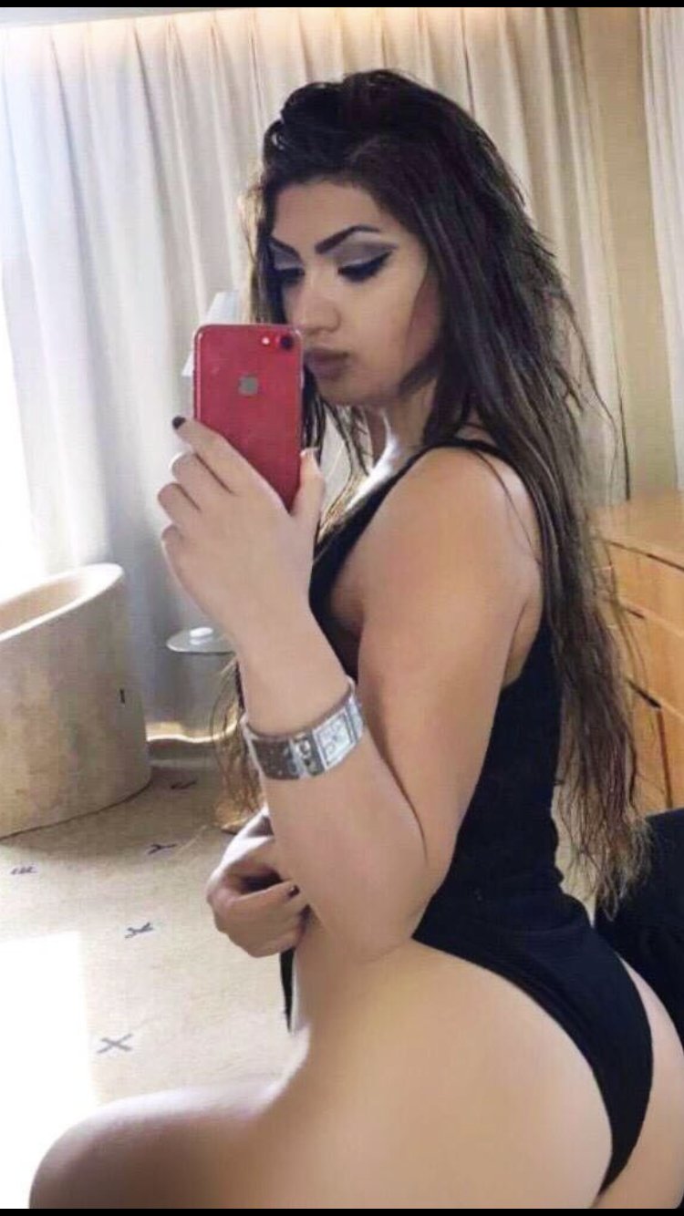 Ayushi - Indian escort in Jaipur photo 1 of 2