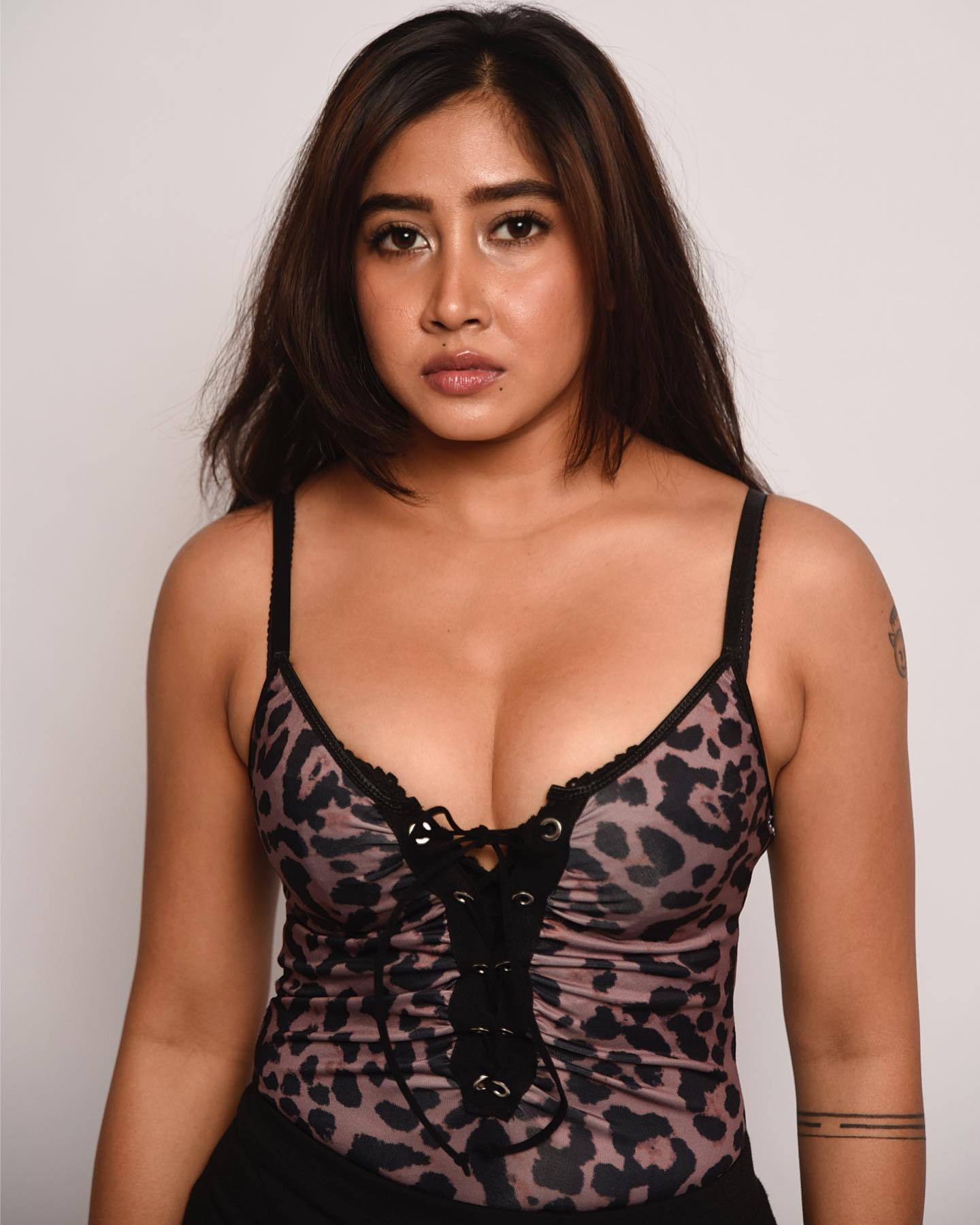 Amazing Kolkata Escort Provide Service at Low Cost