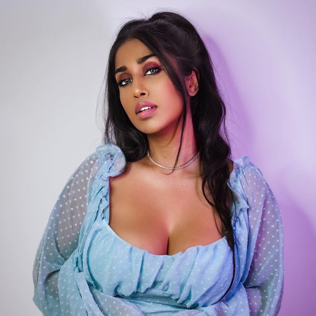 Pooja - Indian escort in Paris photo 1 of 1