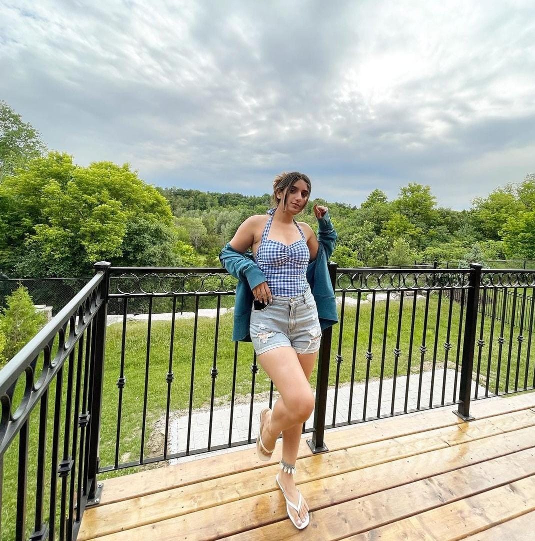 Hot Indian Independent Girl