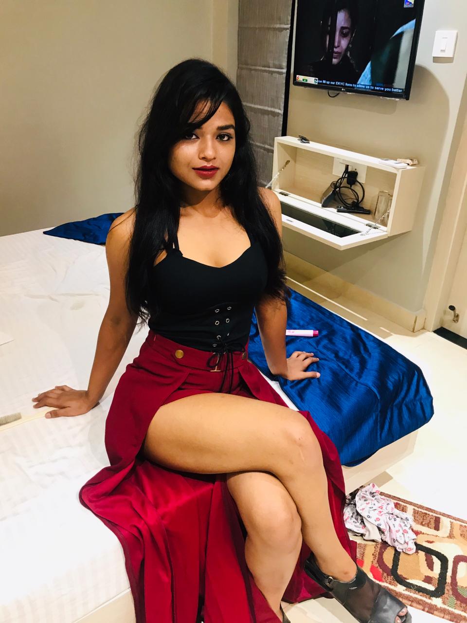 Himani Joshi - Indian escort in Bhopal photo 1 of 1