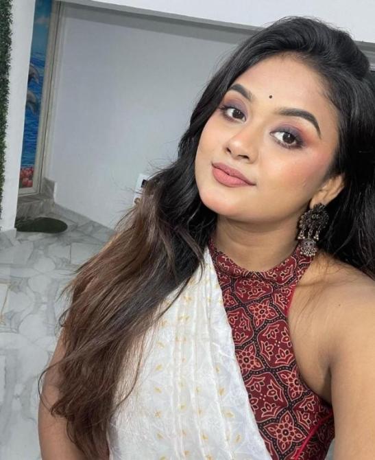 Komal - Asian escort in Hyderabad photo 1 of 1