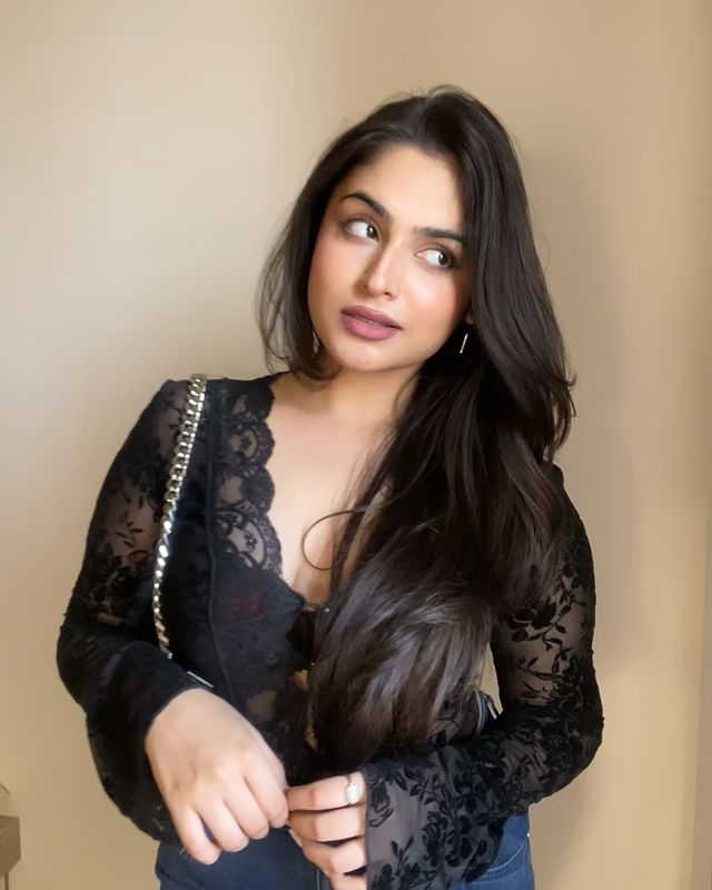 Sharmila - Japanese escort in Subhashnagar photo 1 of 1