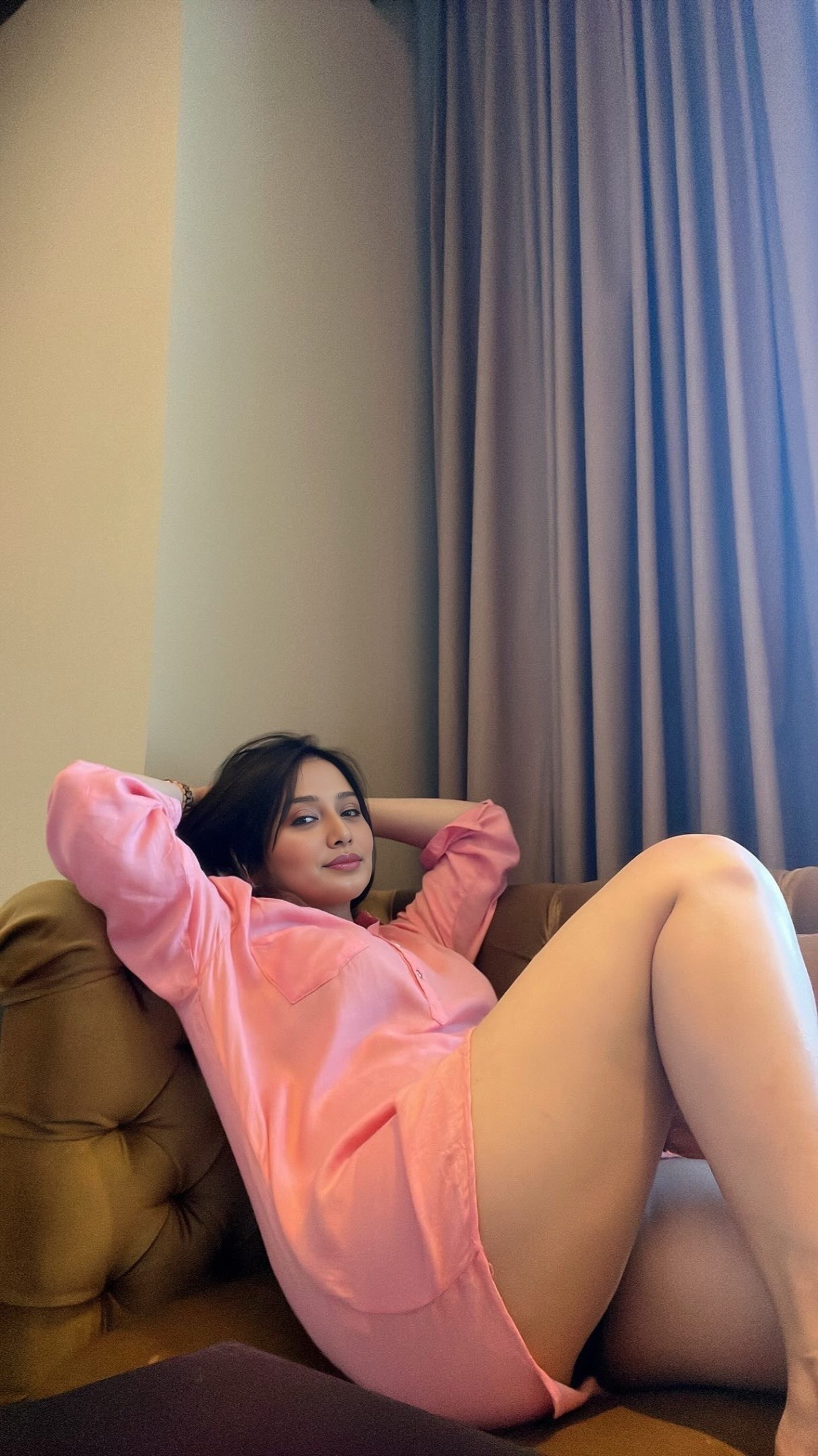 Riya - Japanese escort in Delhi photo 1 of 1