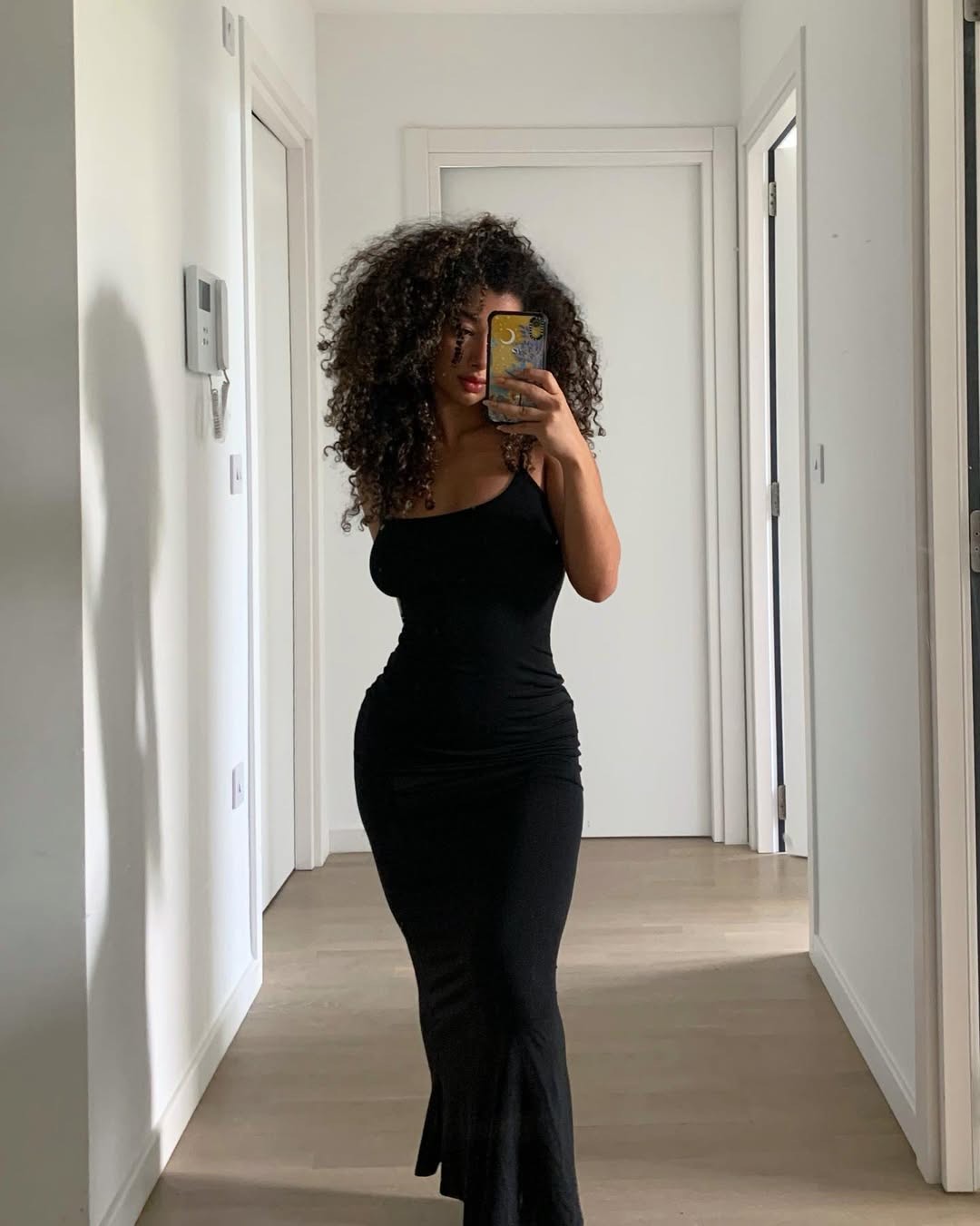 Daisy - Mixed escort in Dubai photo 1 of 1