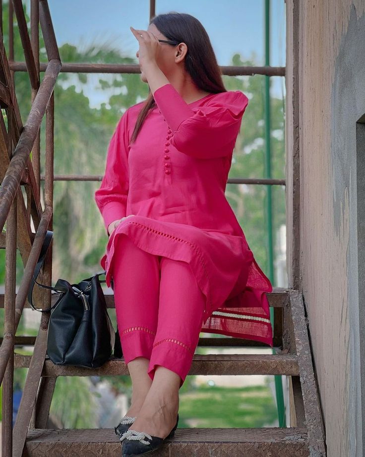 Aarti - Japanese escort in Udaipur photo 1 of 3