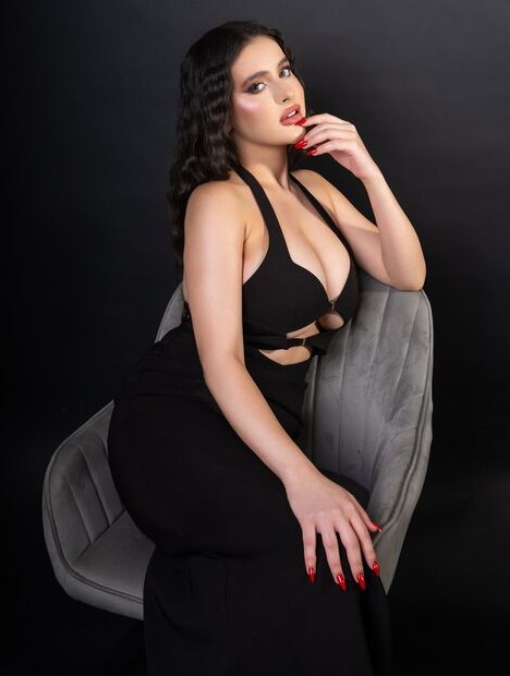 Pooja - Japanese escort in Gurgaon photo 1 of 2