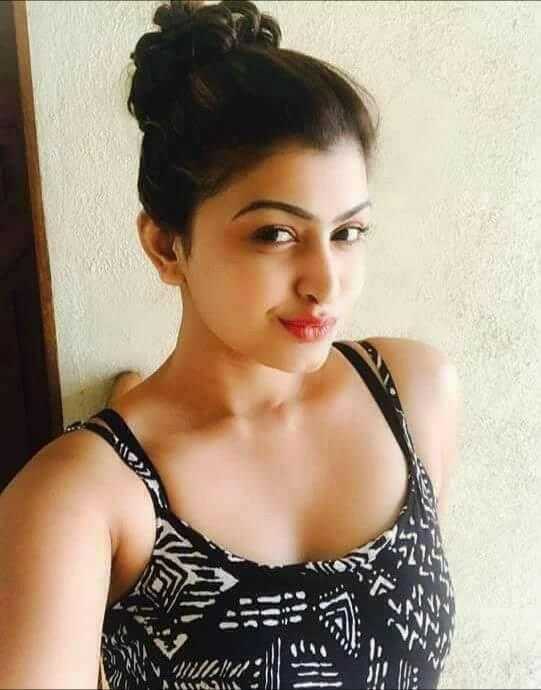 Komalika - Indian escort in Udyog Vihar Phase 1,2,3,4,5,6 photo 1 of 1