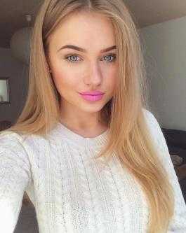 Lavali Escort Girl 