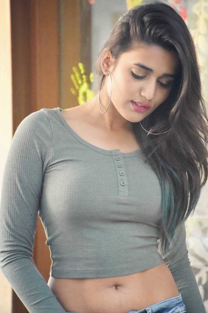 Janvi escort Service 