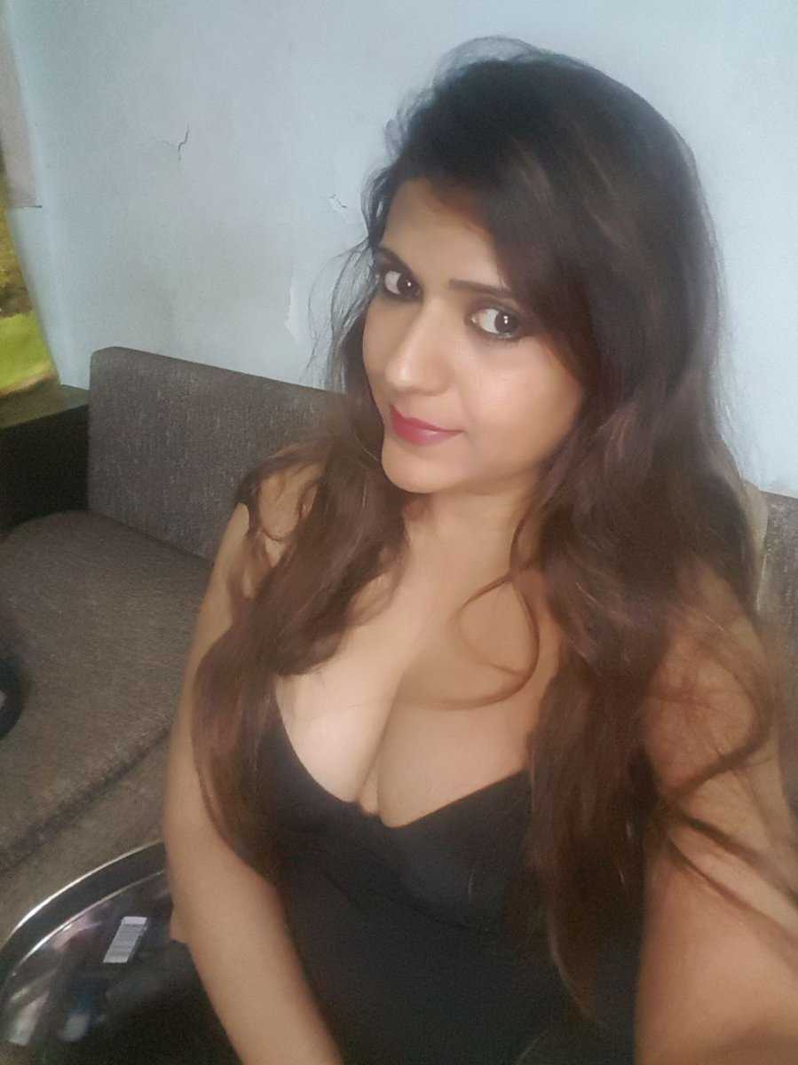 Bindu - Indian escort in Delhi photo 1 of 2