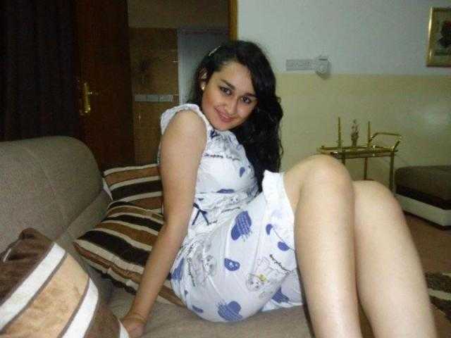 Gitika - Indian escort in Moti Bagh photo 1 of 2