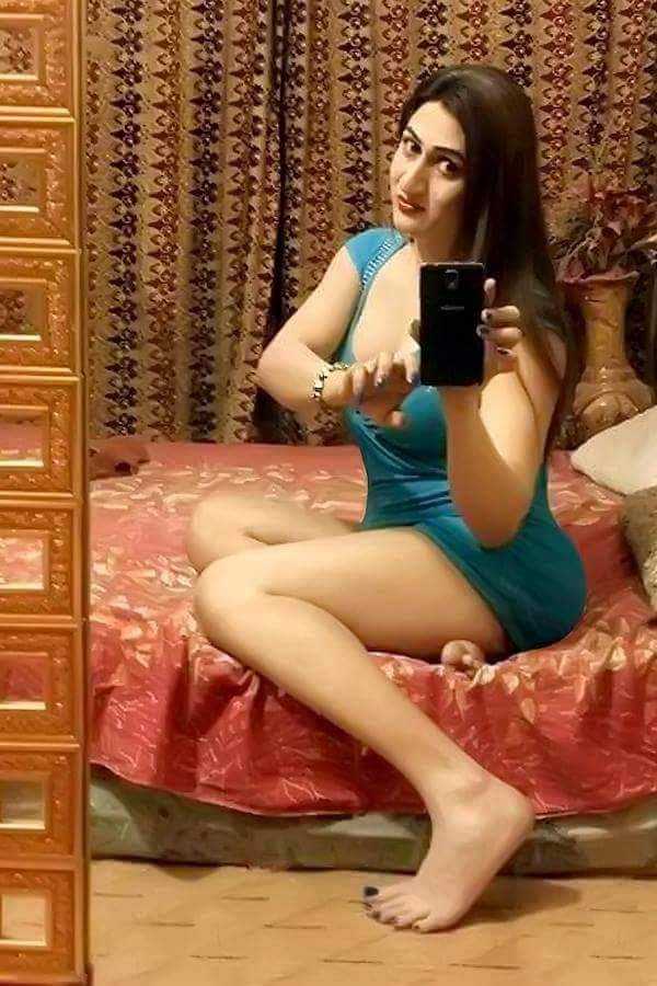 Pooja - Indian escort in Delhi photo 1 of 2