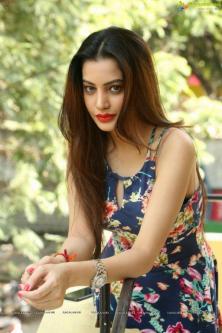 Kamana - Asian escort in Hyderabad photo 1 of 1