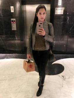 Indu - Asian escort in Delhi photo 1 of 1