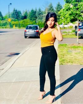 Zaara  Khan