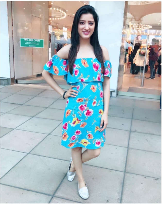 VIP CALL GIRL SERVICE - 6237