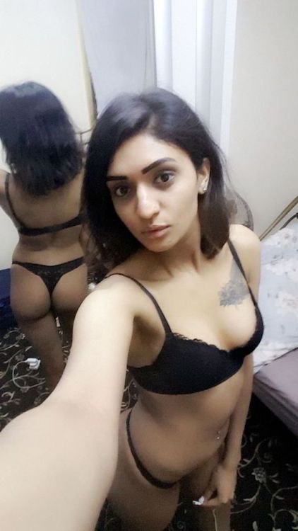 Binita Vadodara Escorts